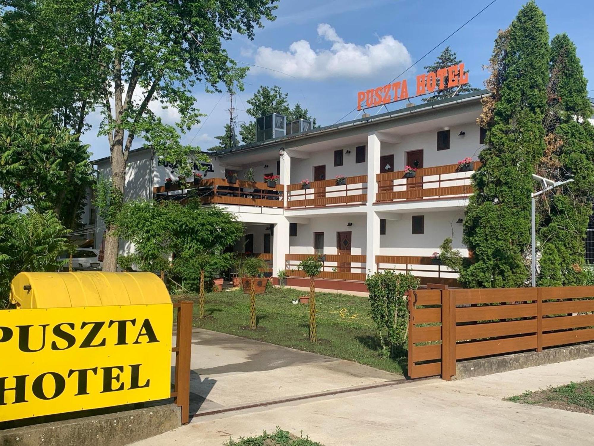 Puszta Hotel Berekfürdő Exterior foto